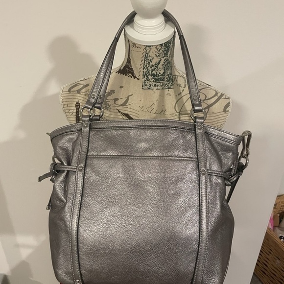 Coach - Silver metallic - EUC - Picture 3 of 9